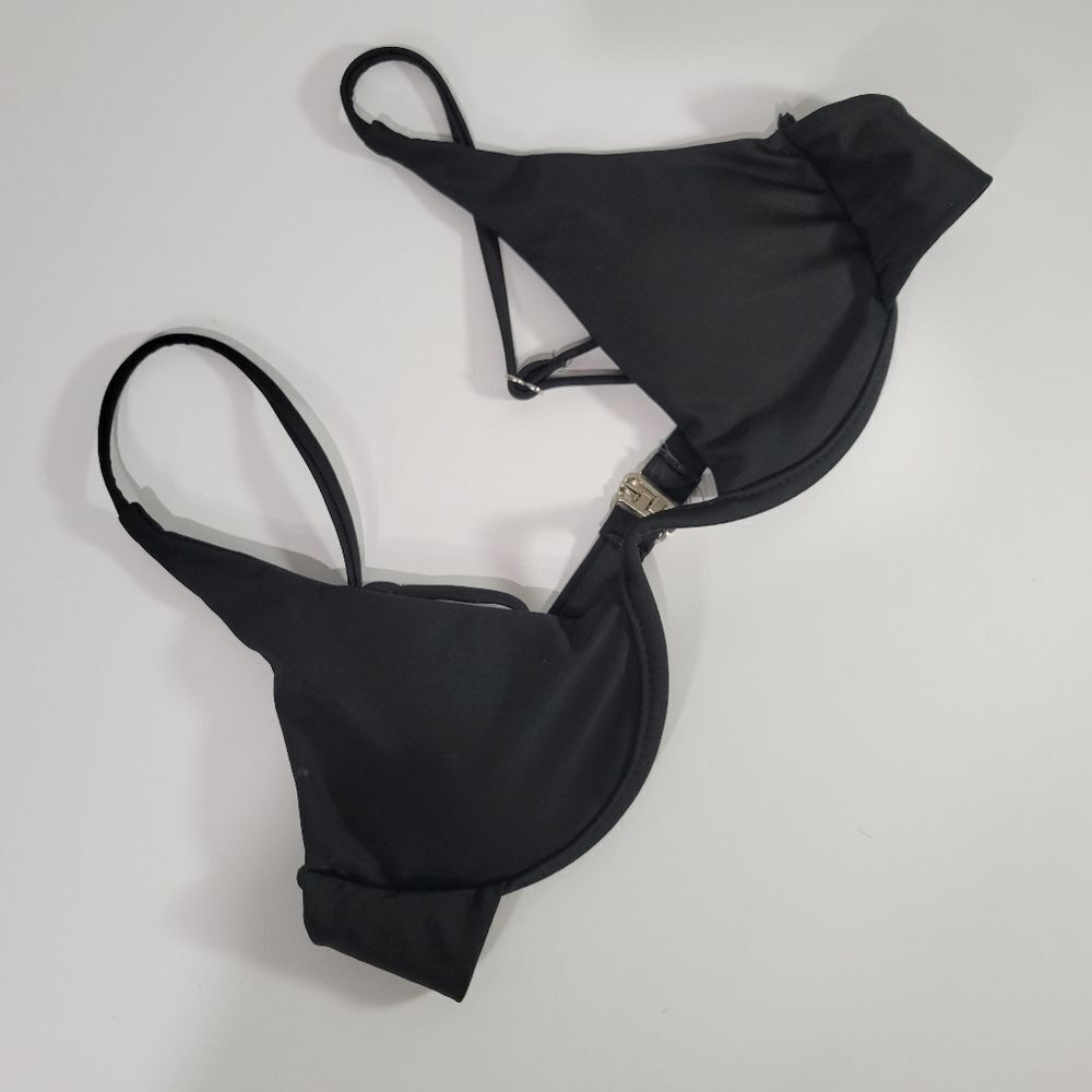 SHEIN black bikini top - Picture 2 of 11
